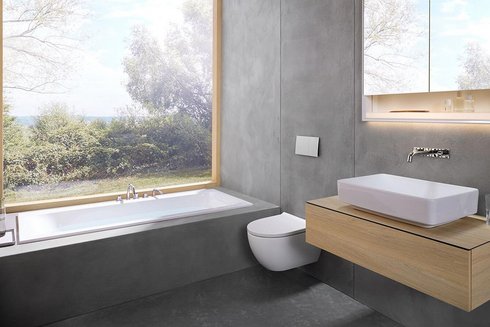 Ein saniertes Bad mit Goldakzenten